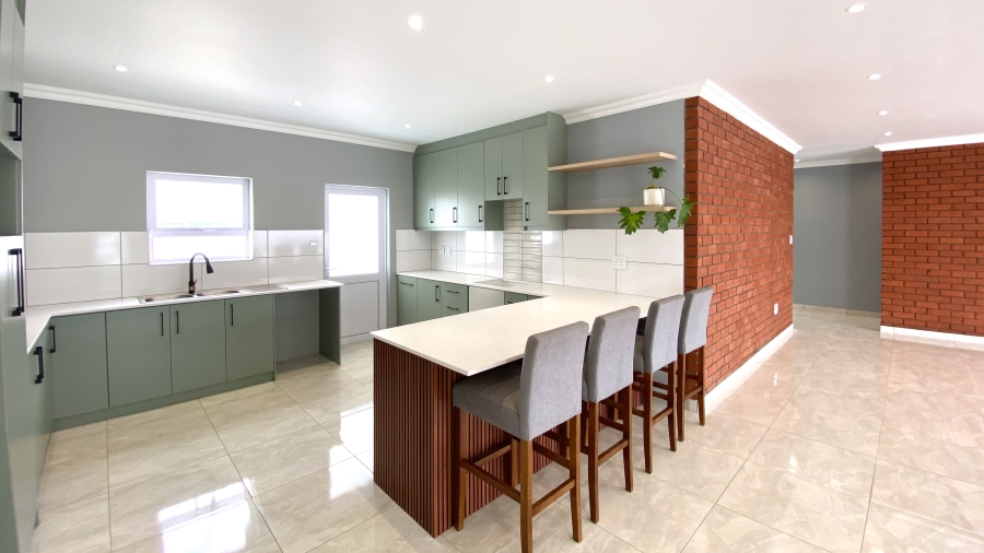 3 Bedroom Property for Sale in Golden Mile Western Cape